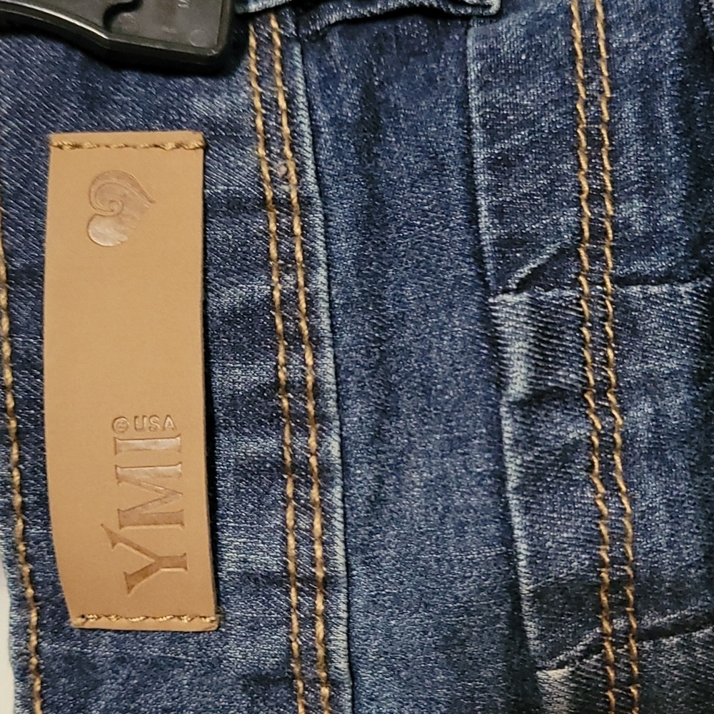 Jeans ~ YMI WannaBettaButt? Embroidered Ankle Jeans w/ Frayed Hem - Picture 12 of 13